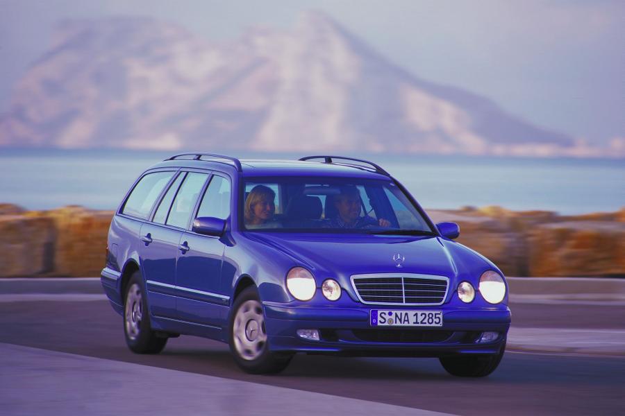  Mercedes-Benz E-Class 1996 года  (фото 14 из 23)